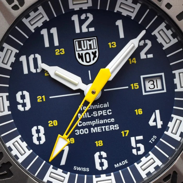 LUMINOX - MIL-SPEC inspiriert
