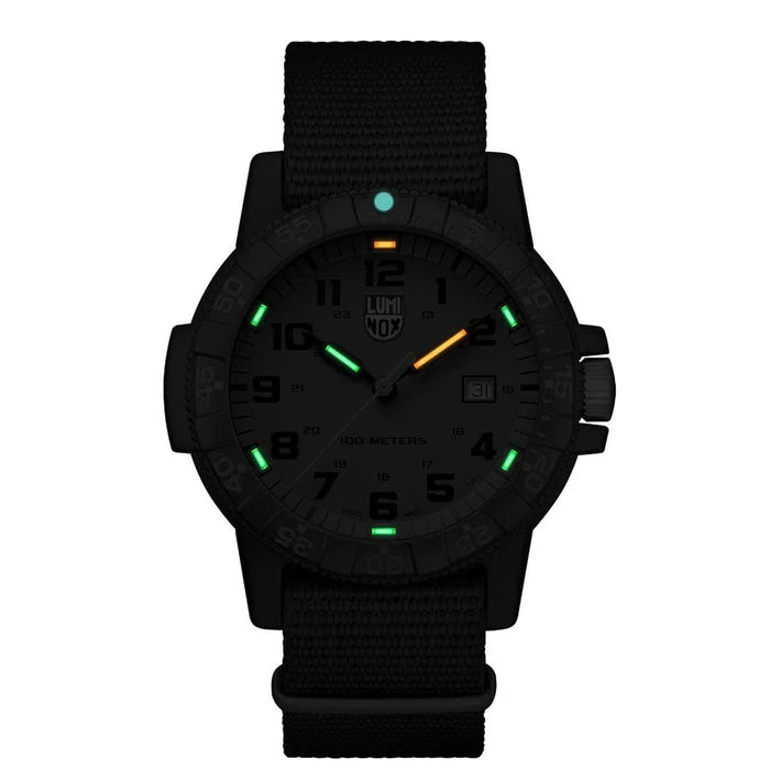 LUMINOX - Leatherback Sea Turtle Giant