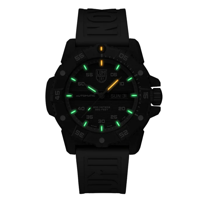 LUMINOX - Master Carbon Seal Automatic