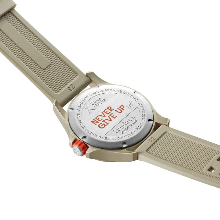 LUMINOX - Bear Grylls Survival Land