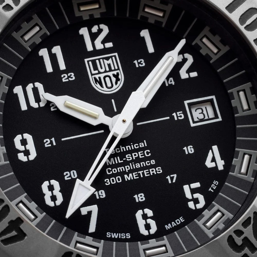 LUMINOX - MIL-SPEC inspiriert