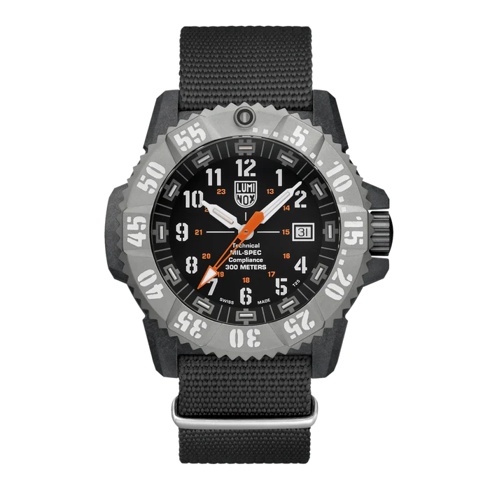 LUMINOX - MIL-SPEC inspiriert