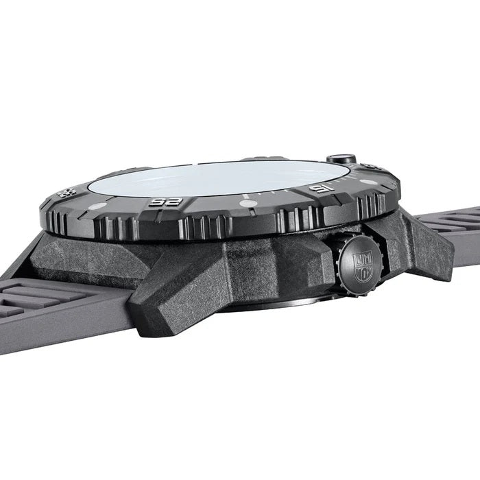 LUMINOX - Master Carbon Seal Automatic