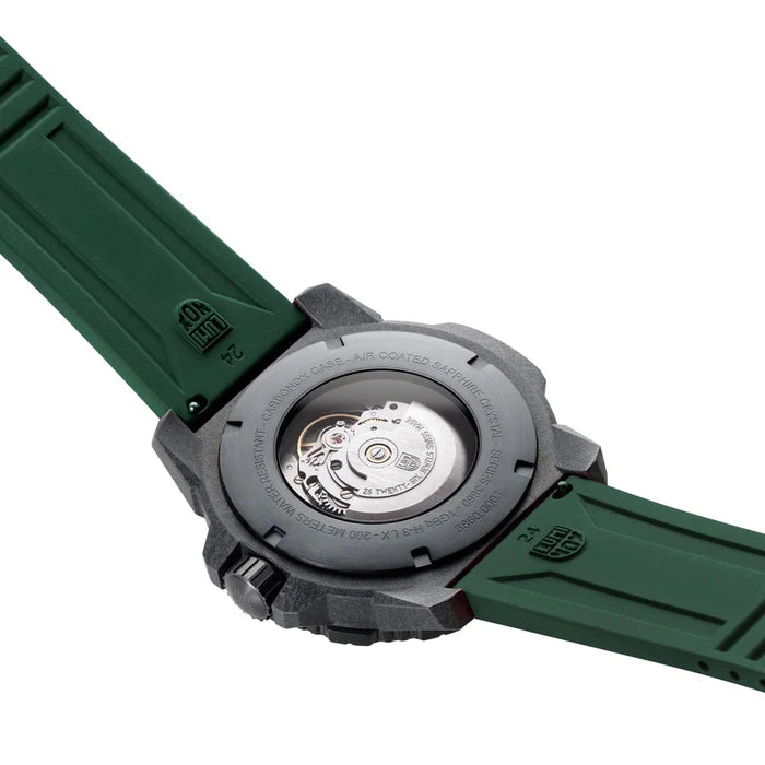 LUMINOX - Master Carbon Seal Automatic
