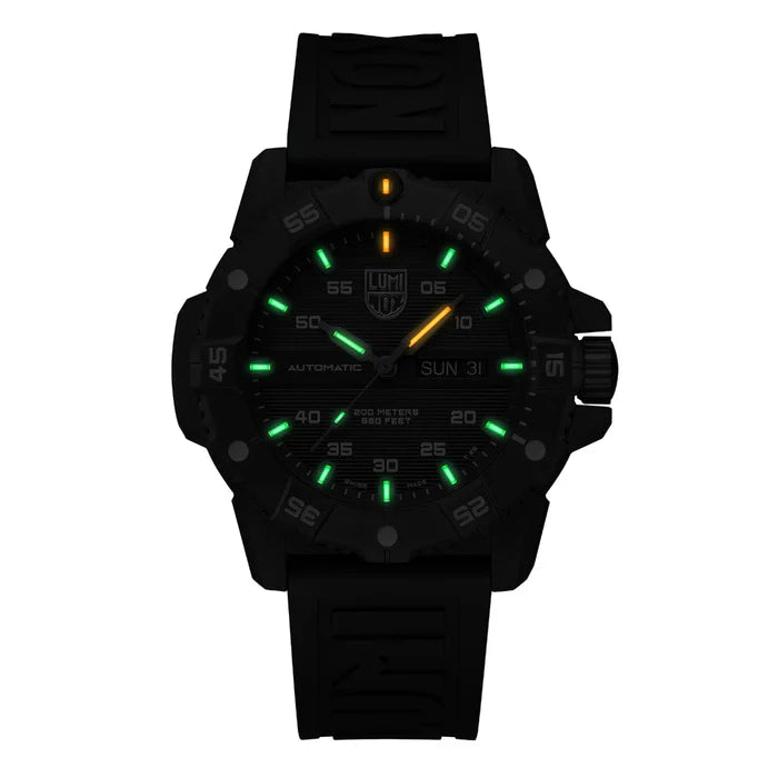 LUMINOX - Master Carbon Seal Automatic
