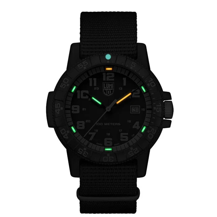 LUMINOX - Leatherback Sea Turtle Giant